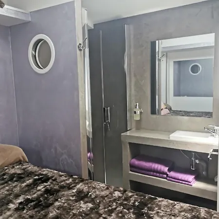 D'hotes Naturiste, Village Naturiste Cap D'agde, Draps, Serviette, Cafe, Menage Inclus En Fin De Sejour