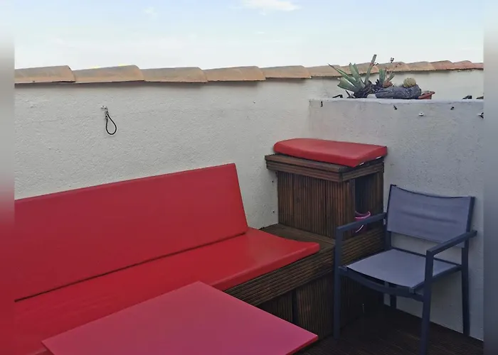 D'hotes Naturiste, Village Naturiste Cap D'agde, Draps, Serviette, Cafe, Menage Inclus En Fin De Sejour Bed & Breakfast