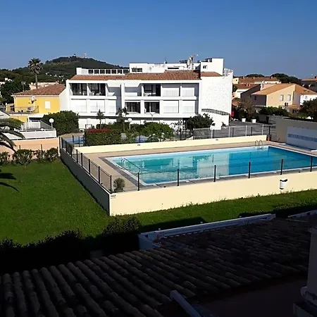 D'hotes Naturiste, Village Naturiste Cap D'agde, Draps, Serviette, Café, Menage Inclus En Fin De Sejour Bed & Breakfast *