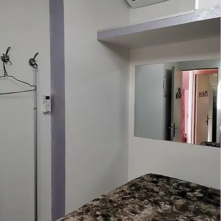D'hotes Naturiste, Village Naturiste Cap D'agde, Draps, Serviette, Café, Menage Inclus En Fin De Sejour Bed & Breakfast